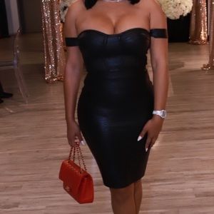 Black bodycon dress